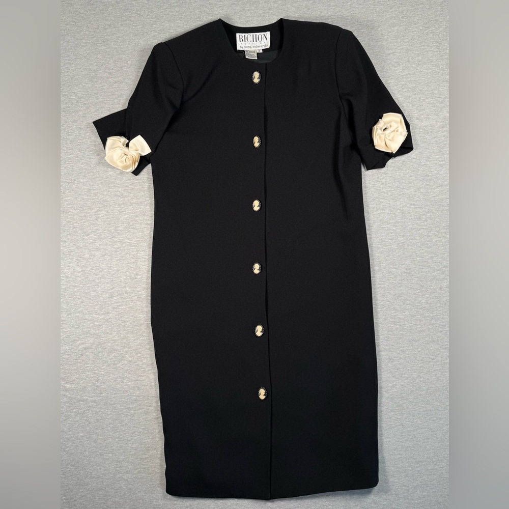 Cameo Button Vintage Bichon Dress Petites Black – Sz 8P